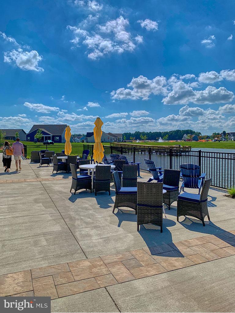 PENINSULA LAKES - Residential