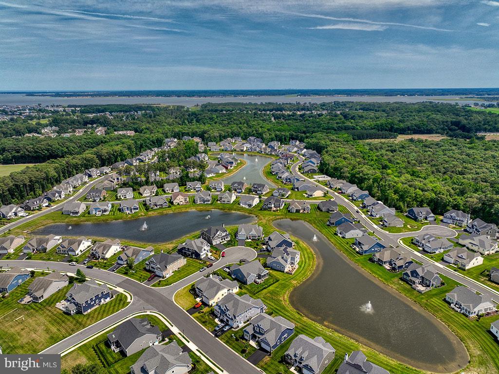 PENINSULA LAKES - Residential