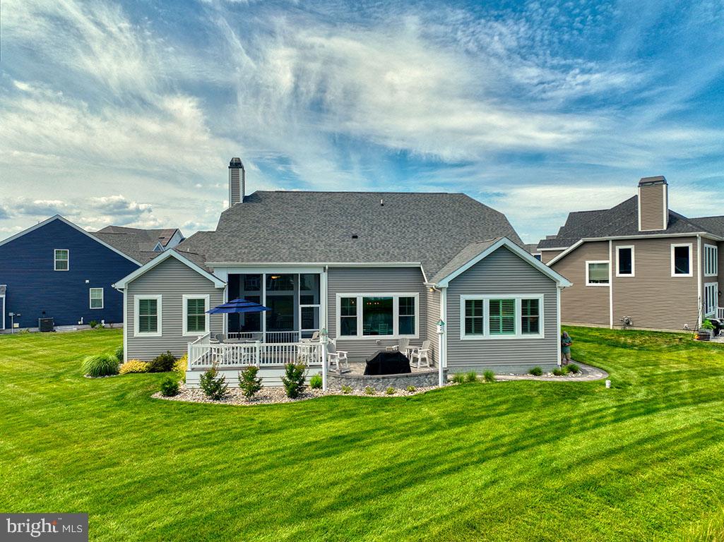 PENINSULA LAKES - Residential