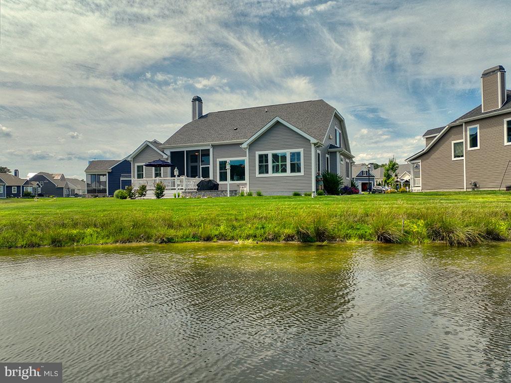 PENINSULA LAKES - Residential