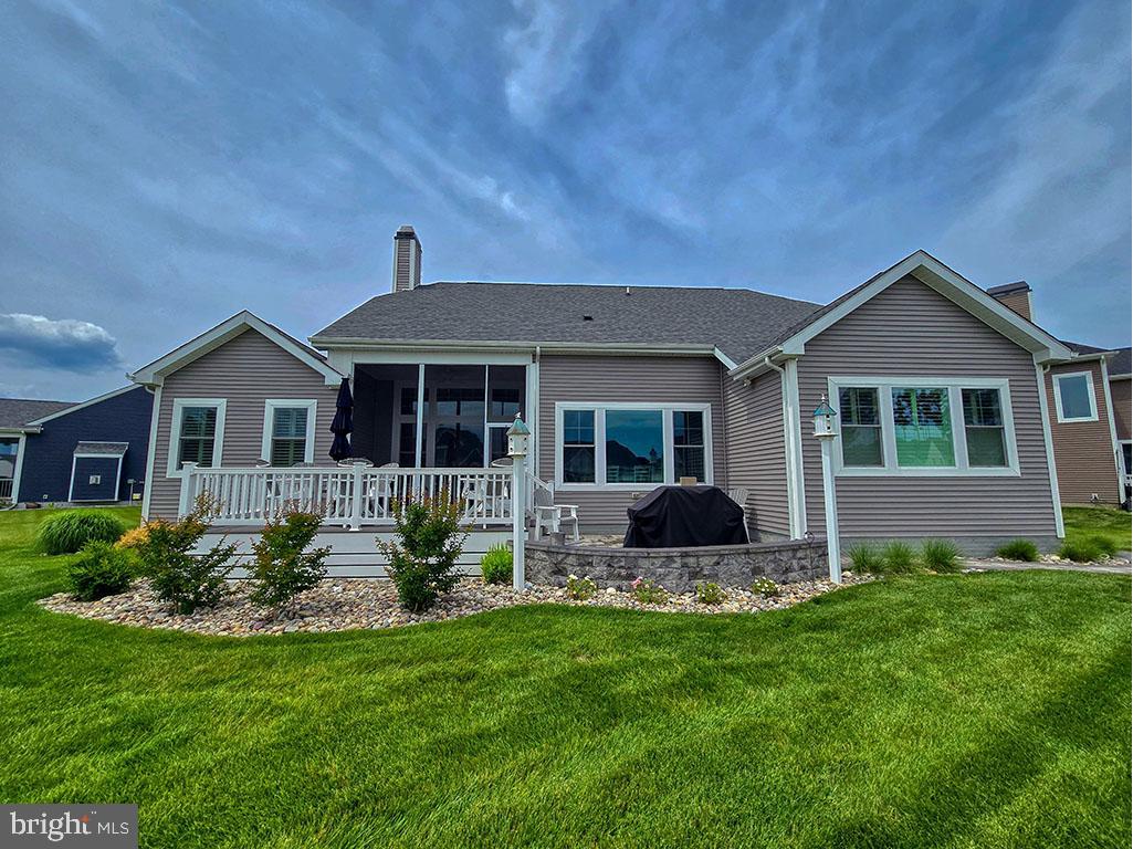 PENINSULA LAKES - Residential