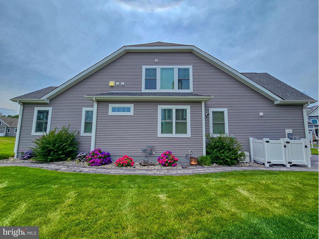 PENINSULA LAKES - Residential