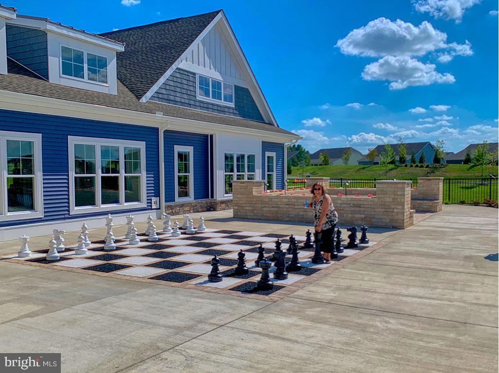 PENINSULA LAKES - Residential