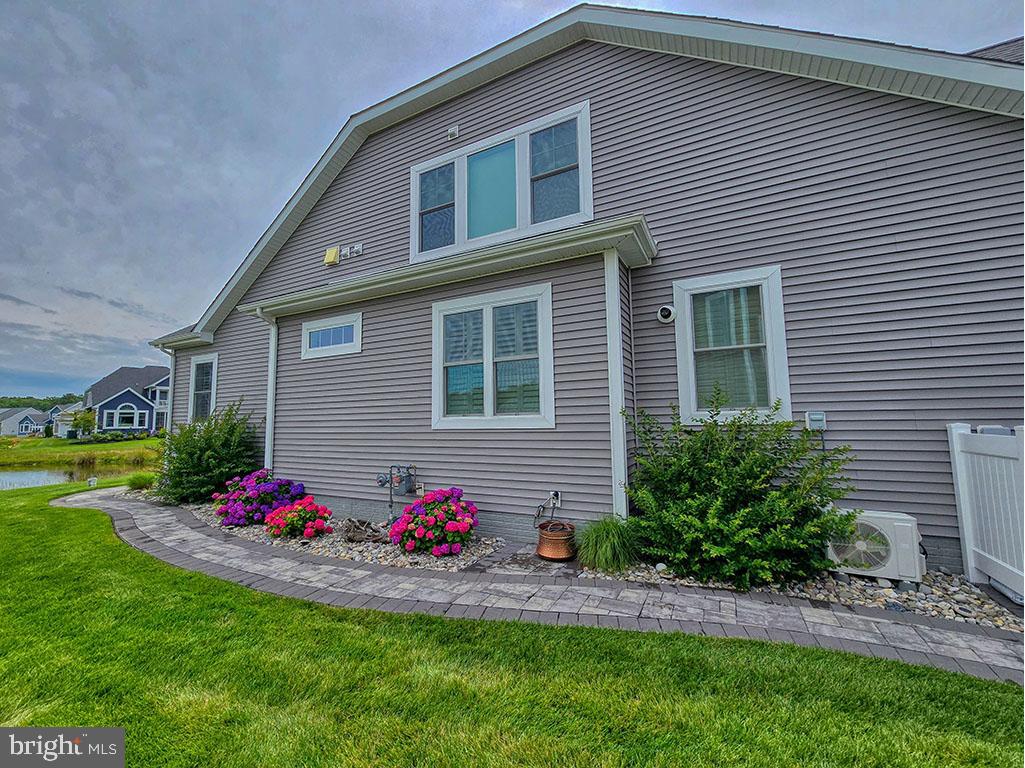 PENINSULA LAKES - Residential