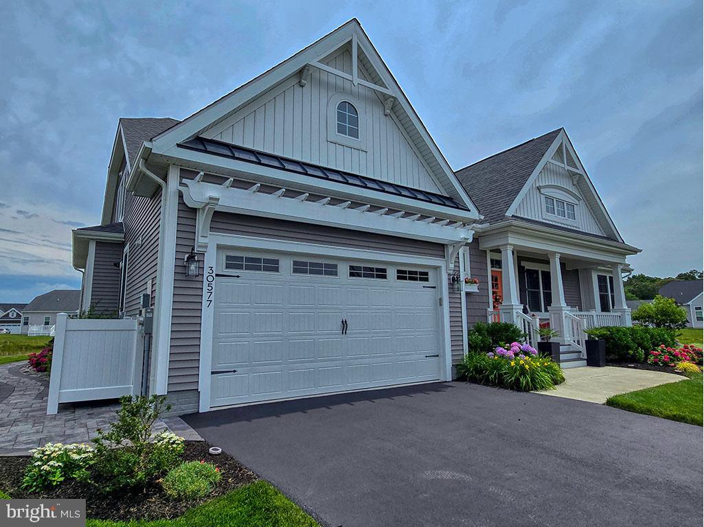 PENINSULA LAKES - Residential