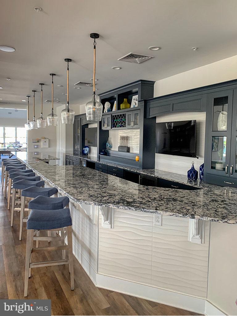 PENINSULA LAKES - Residential