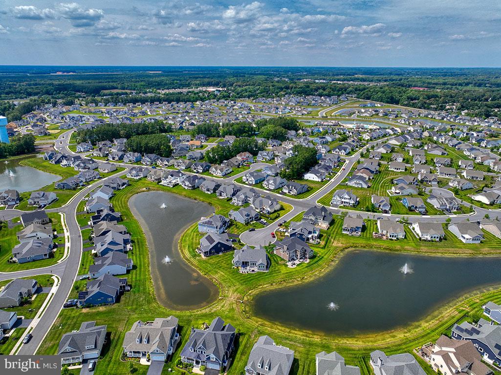 PENINSULA LAKES - Residential