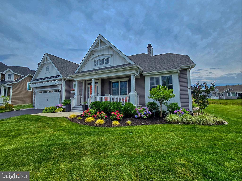 PENINSULA LAKES - Residential