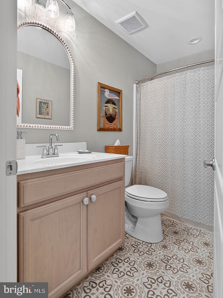 PENINSULA LAKES - Residential
