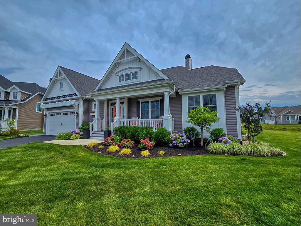 PENINSULA LAKES - Residential