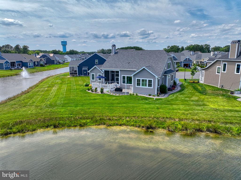 PENINSULA LAKES - Residential