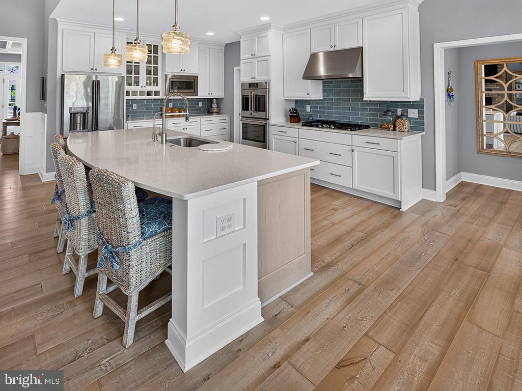PENINSULA LAKES - Residential