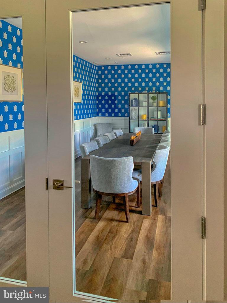 PENINSULA LAKES - Residential