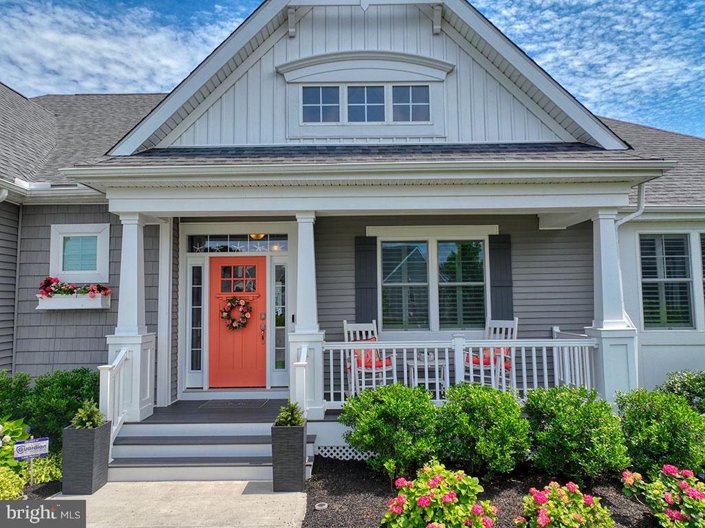 PENINSULA LAKES - Residential