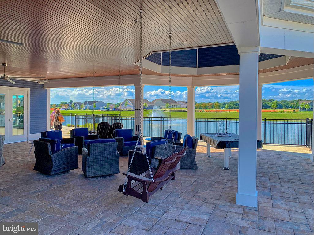 PENINSULA LAKES - Residential