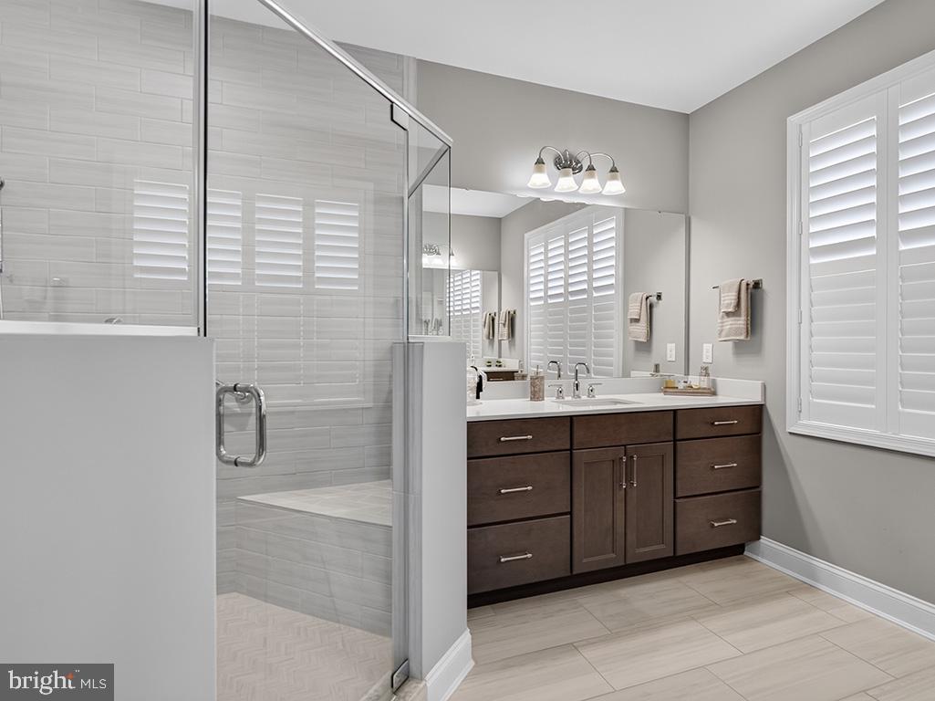 PENINSULA LAKES - Residential