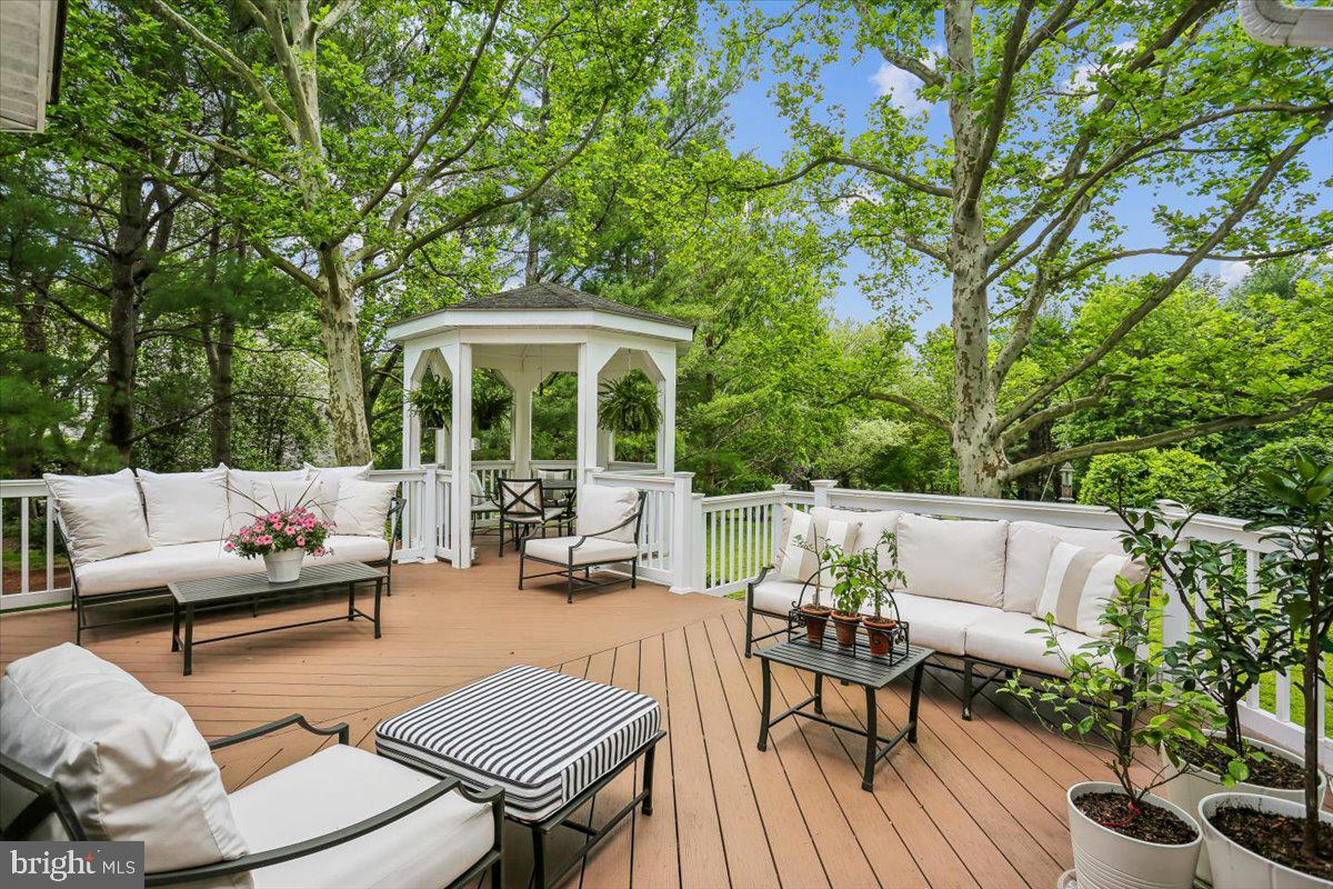 OVERLOOK HILLS - Residential