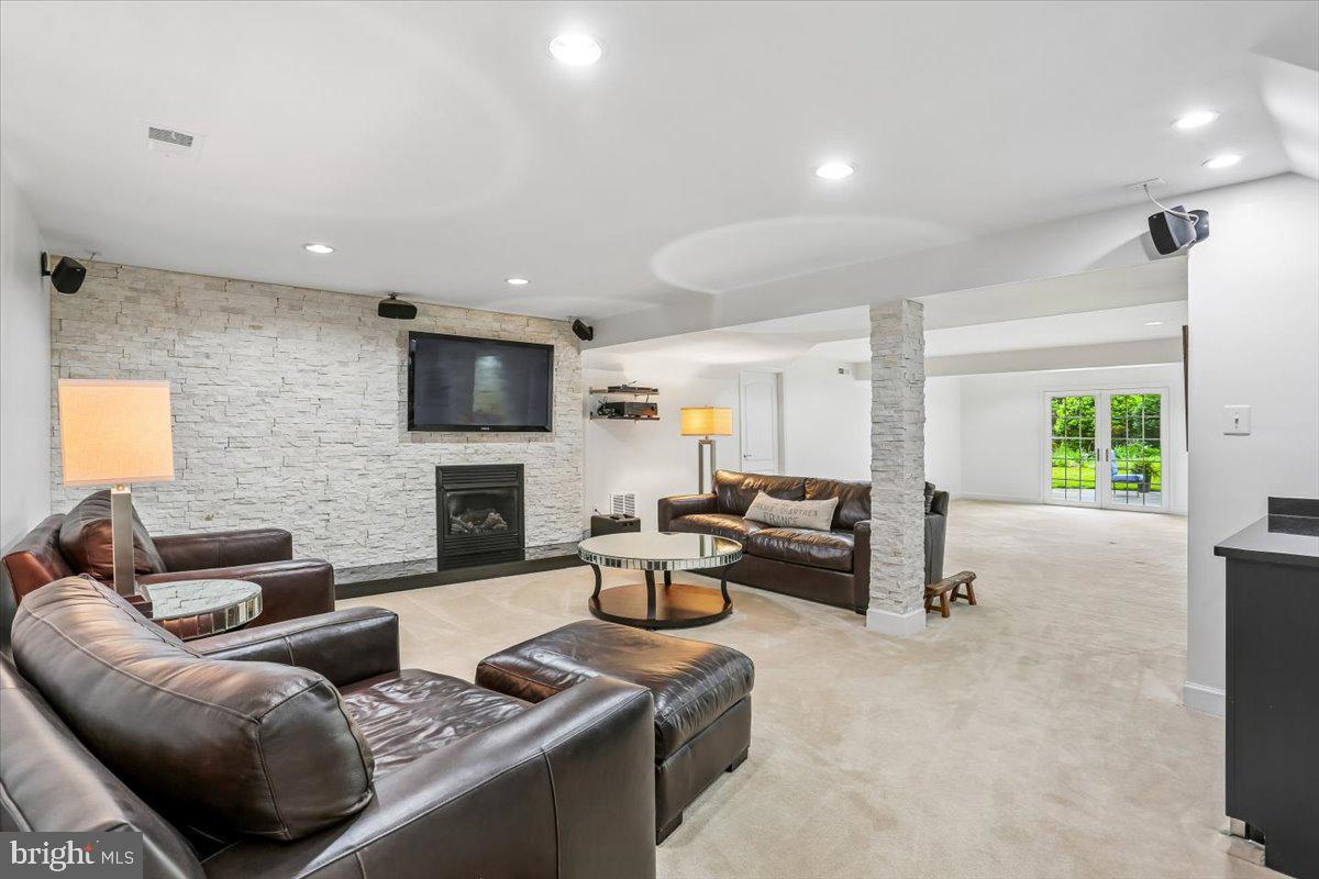 OVERLOOK HILLS - Residential