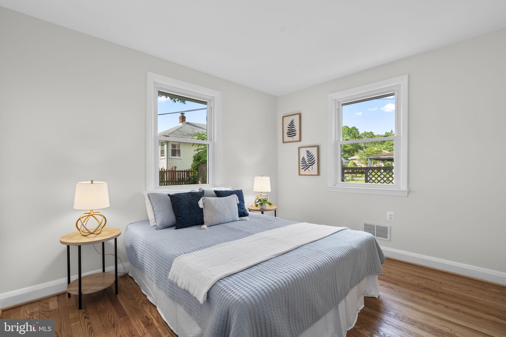 OAK CREST - Residential