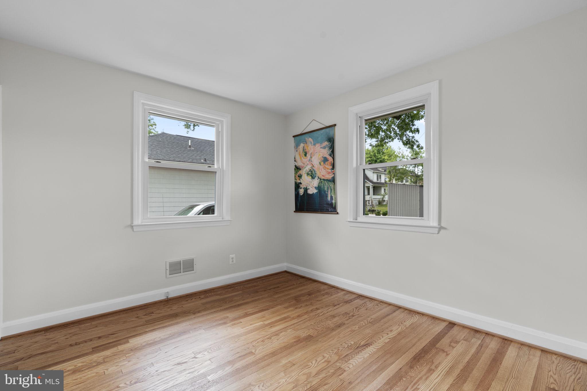 OAK CREST - Residential