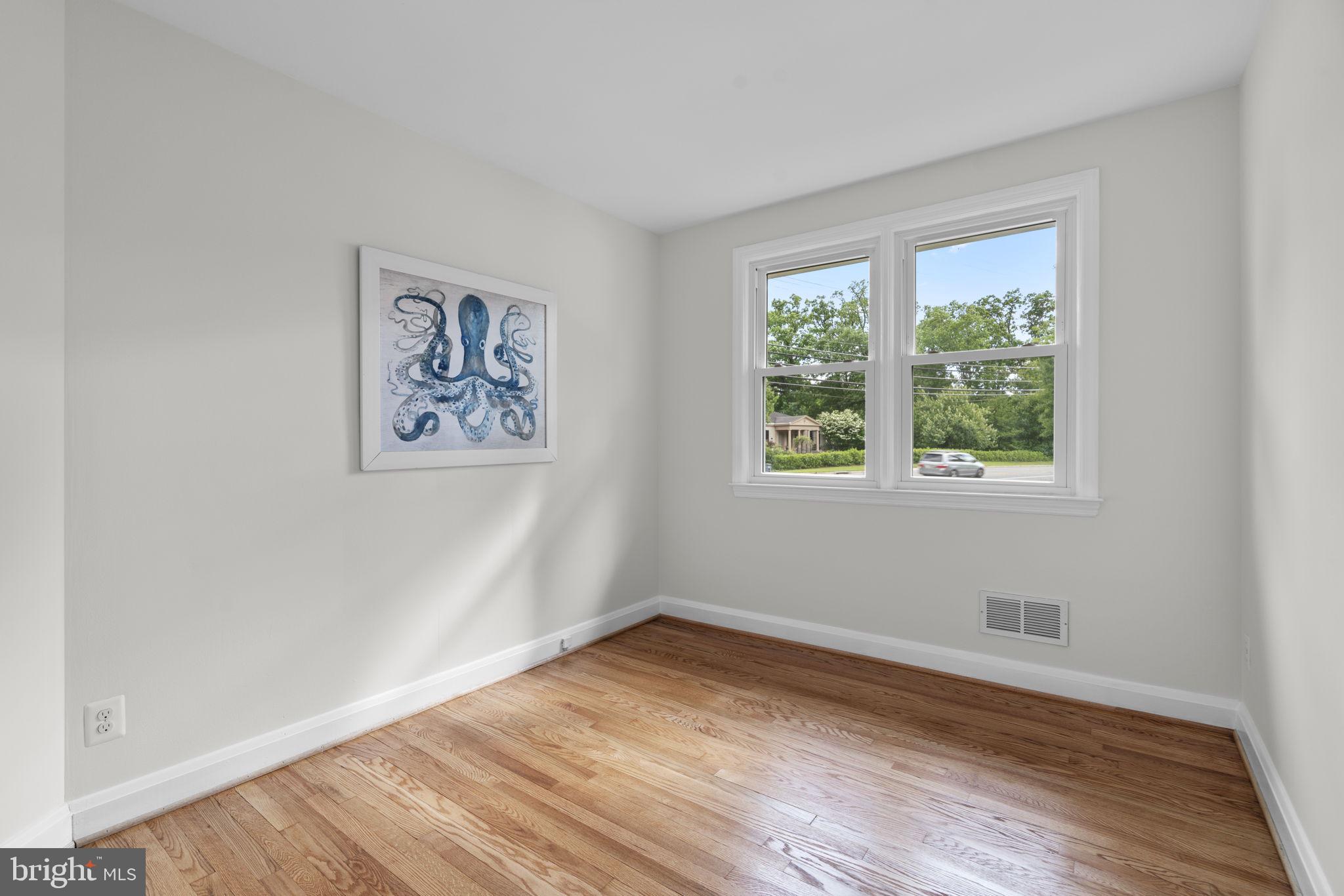 OAK CREST - Residential