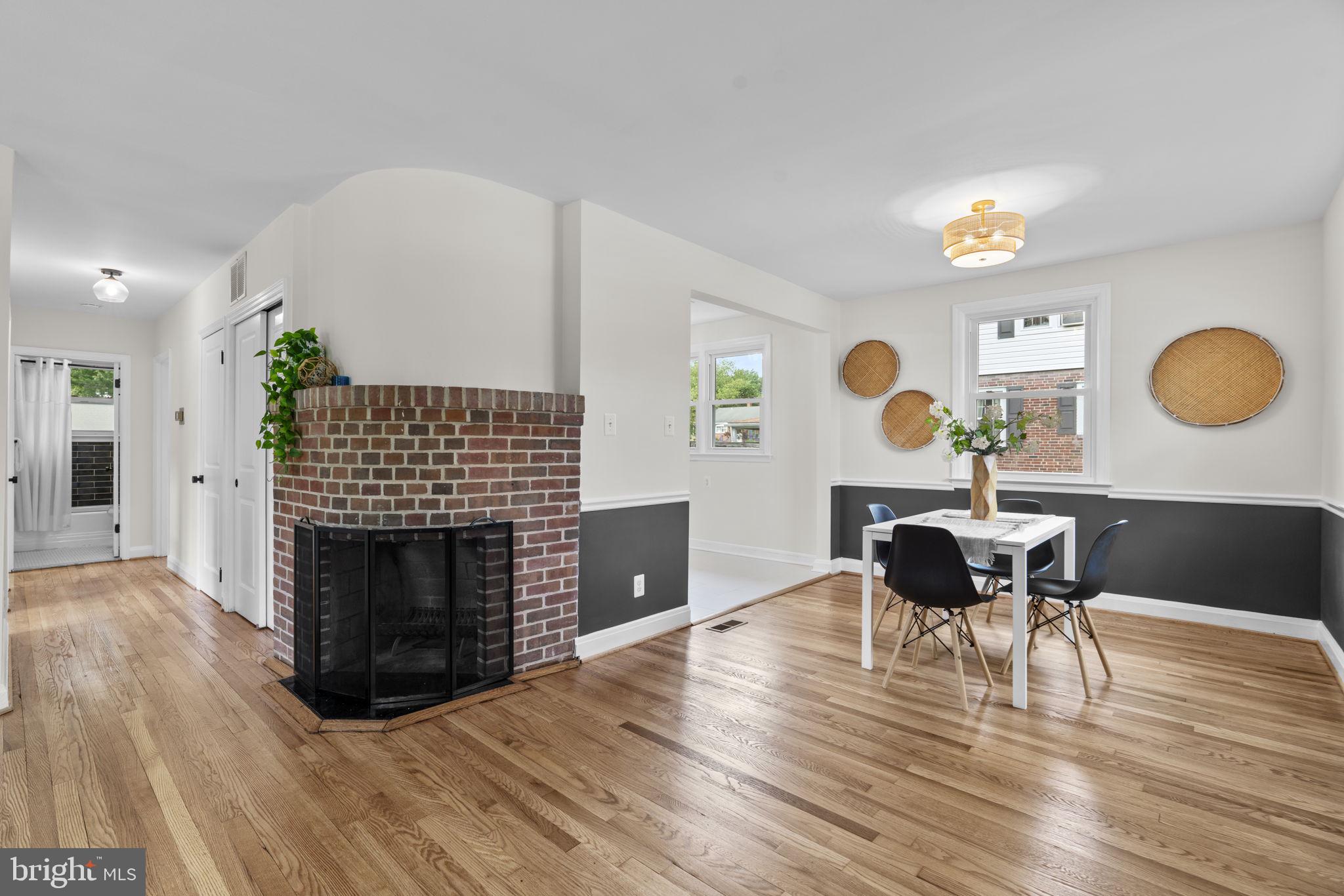 OAK CREST - Residential