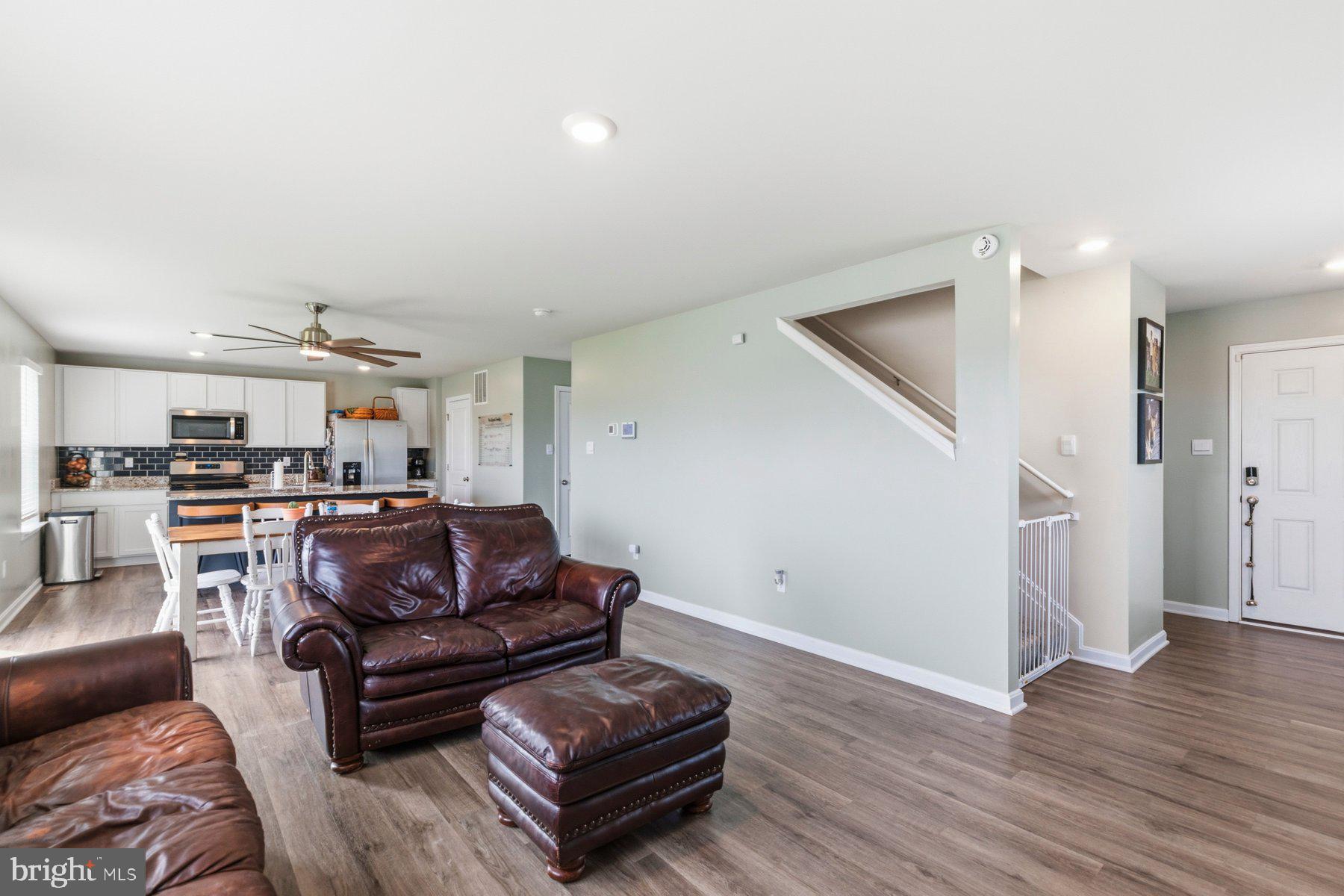 HILLS AT VALLEY VIEW - Residential