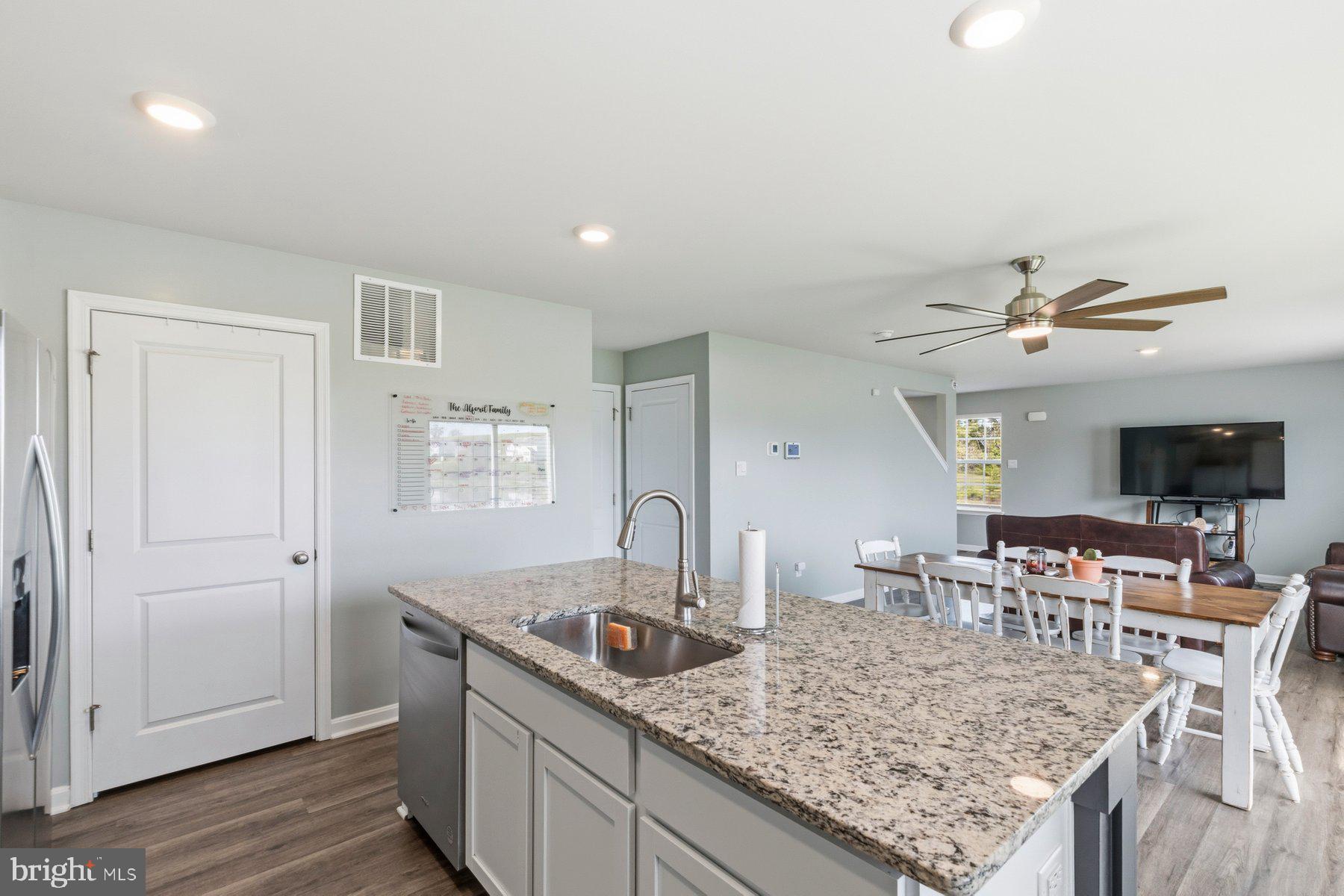 HILLS AT VALLEY VIEW - Residential
