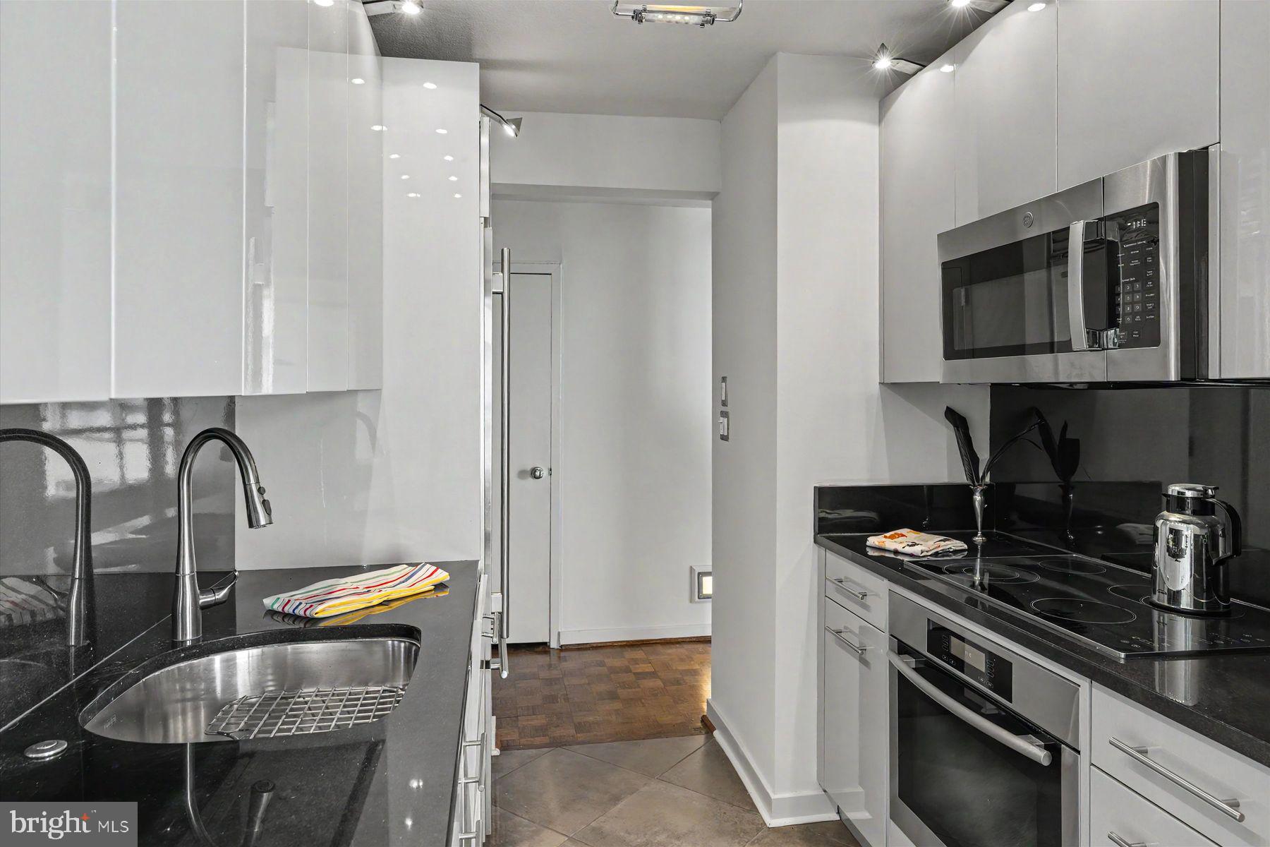 RITTENHOUSE SQUARE - Residential