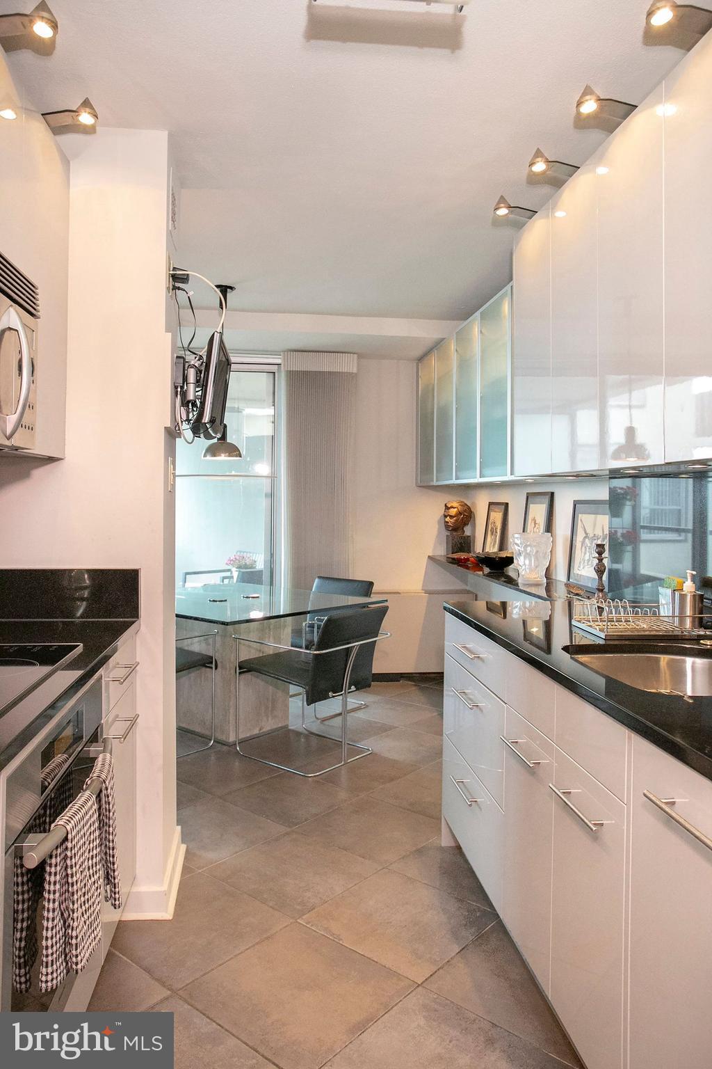 RITTENHOUSE SQUARE - Residential
