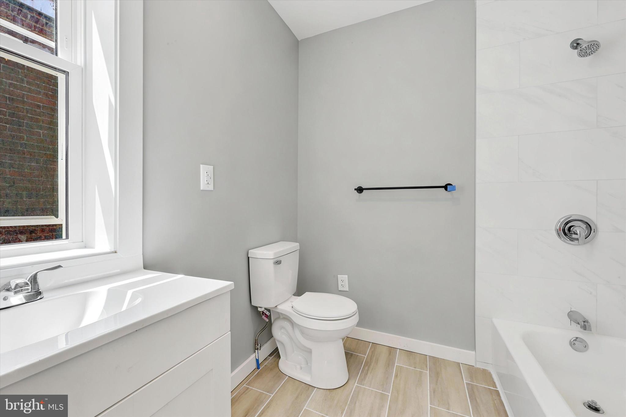 PHILADELPHIA (WEST) - Residential