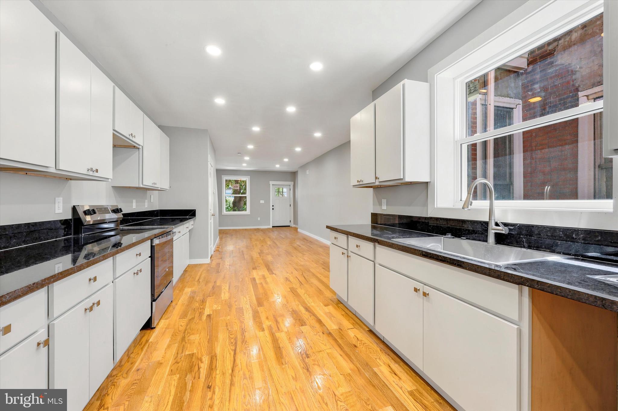 PHILADELPHIA (WEST) - Residential