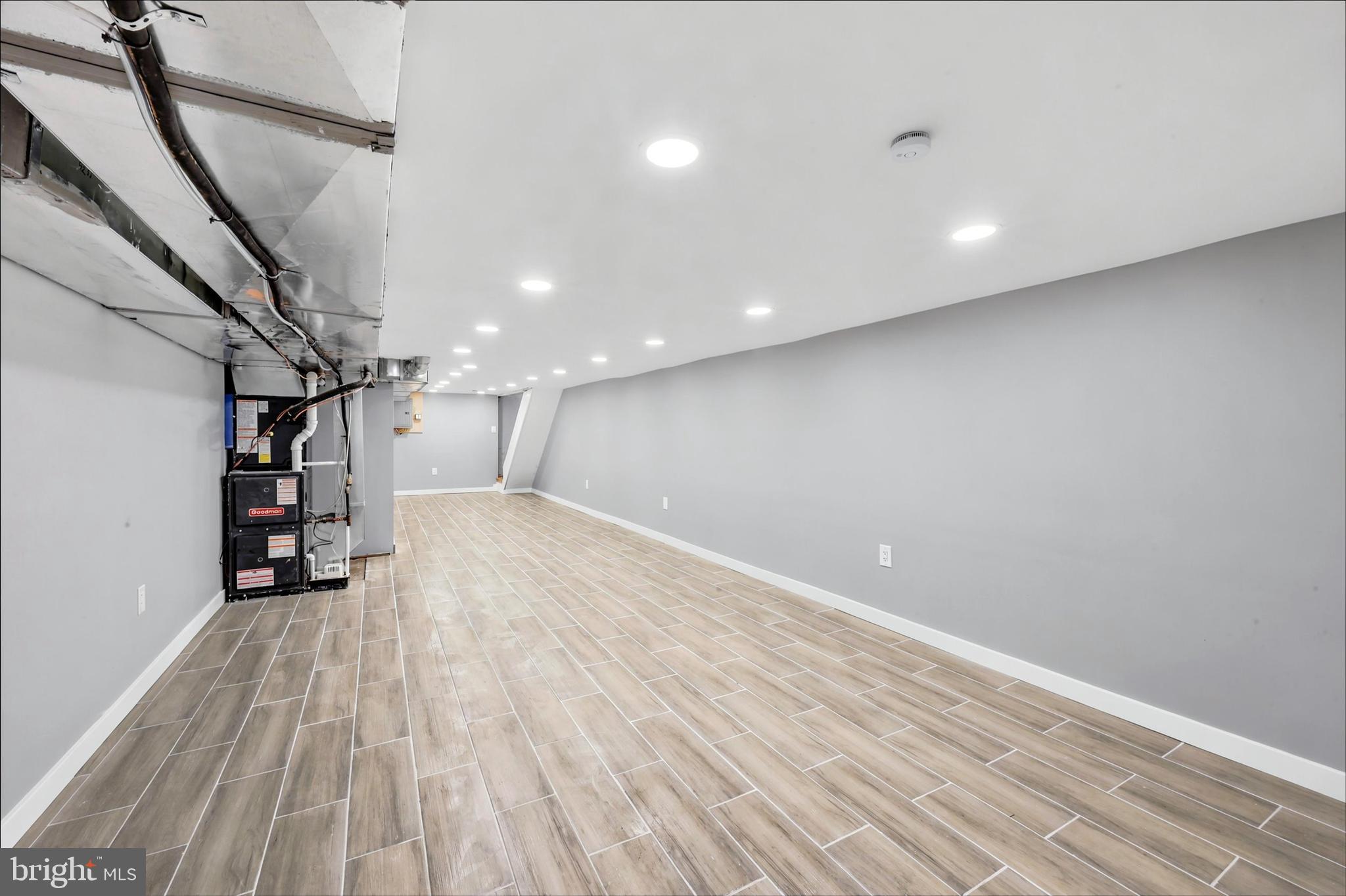 PHILADELPHIA (WEST) - Residential