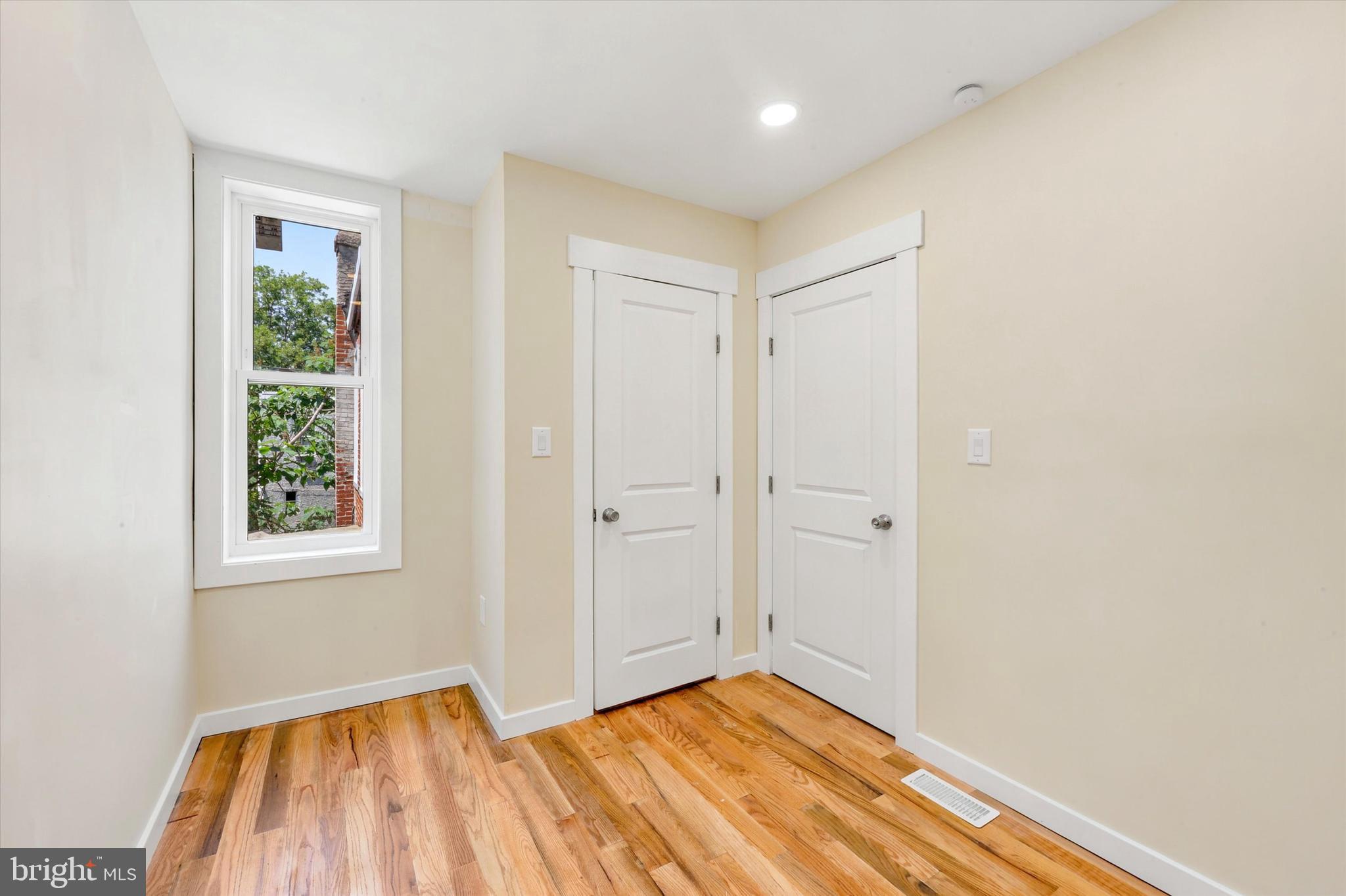 PHILADELPHIA (WEST) - Residential