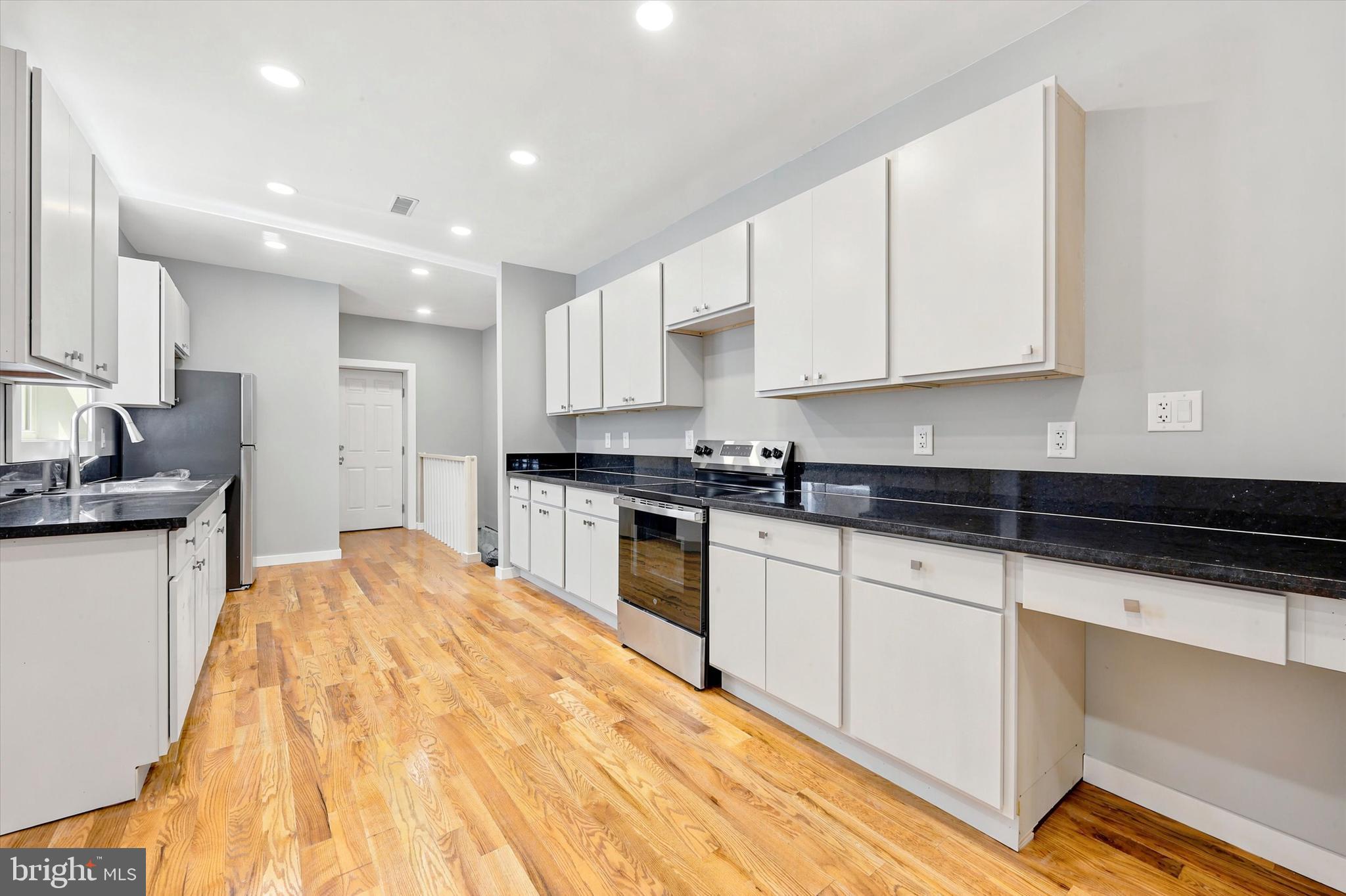 PHILADELPHIA (WEST) - Residential