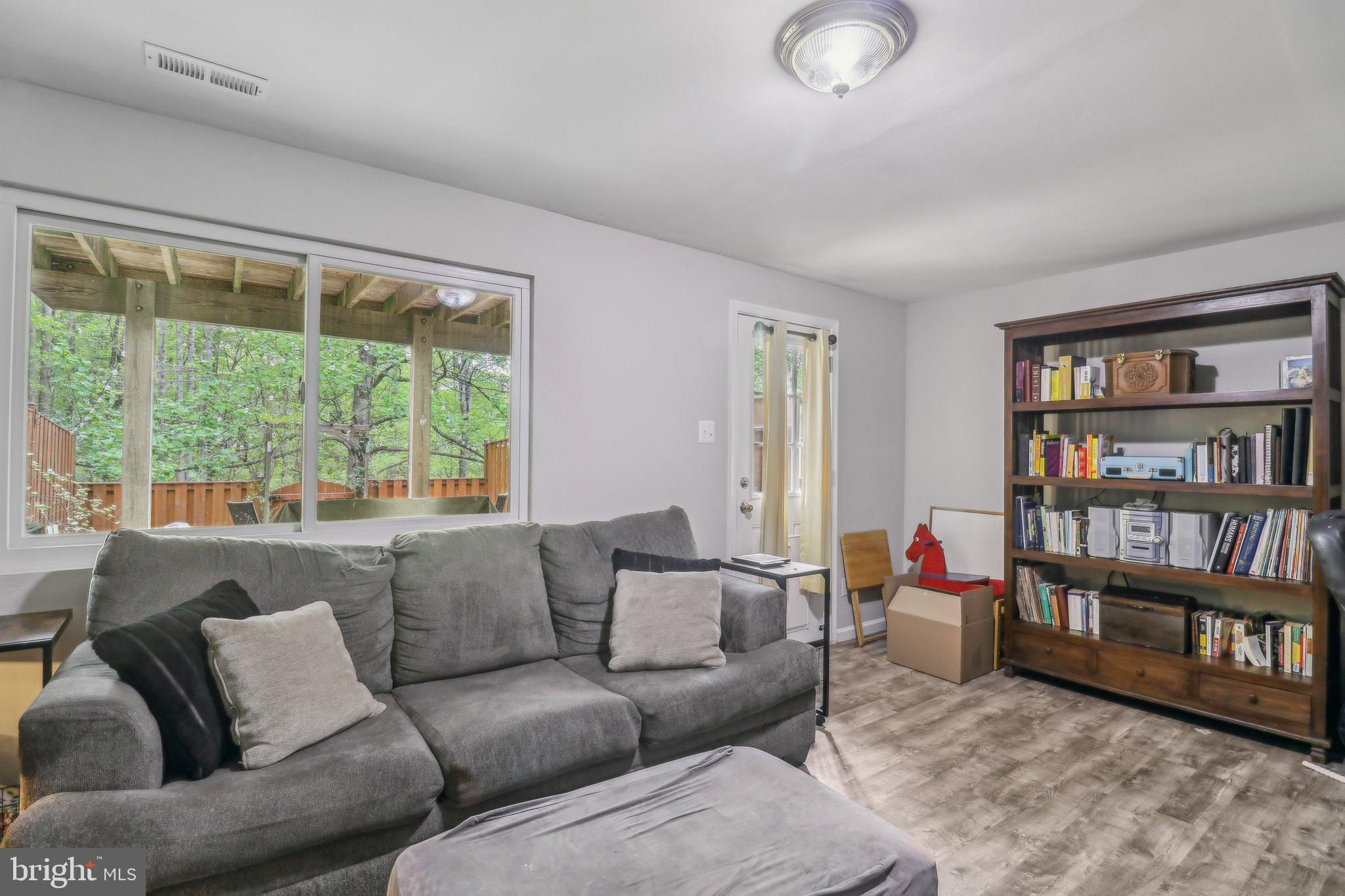 NEWINGTON FOREST - Residential