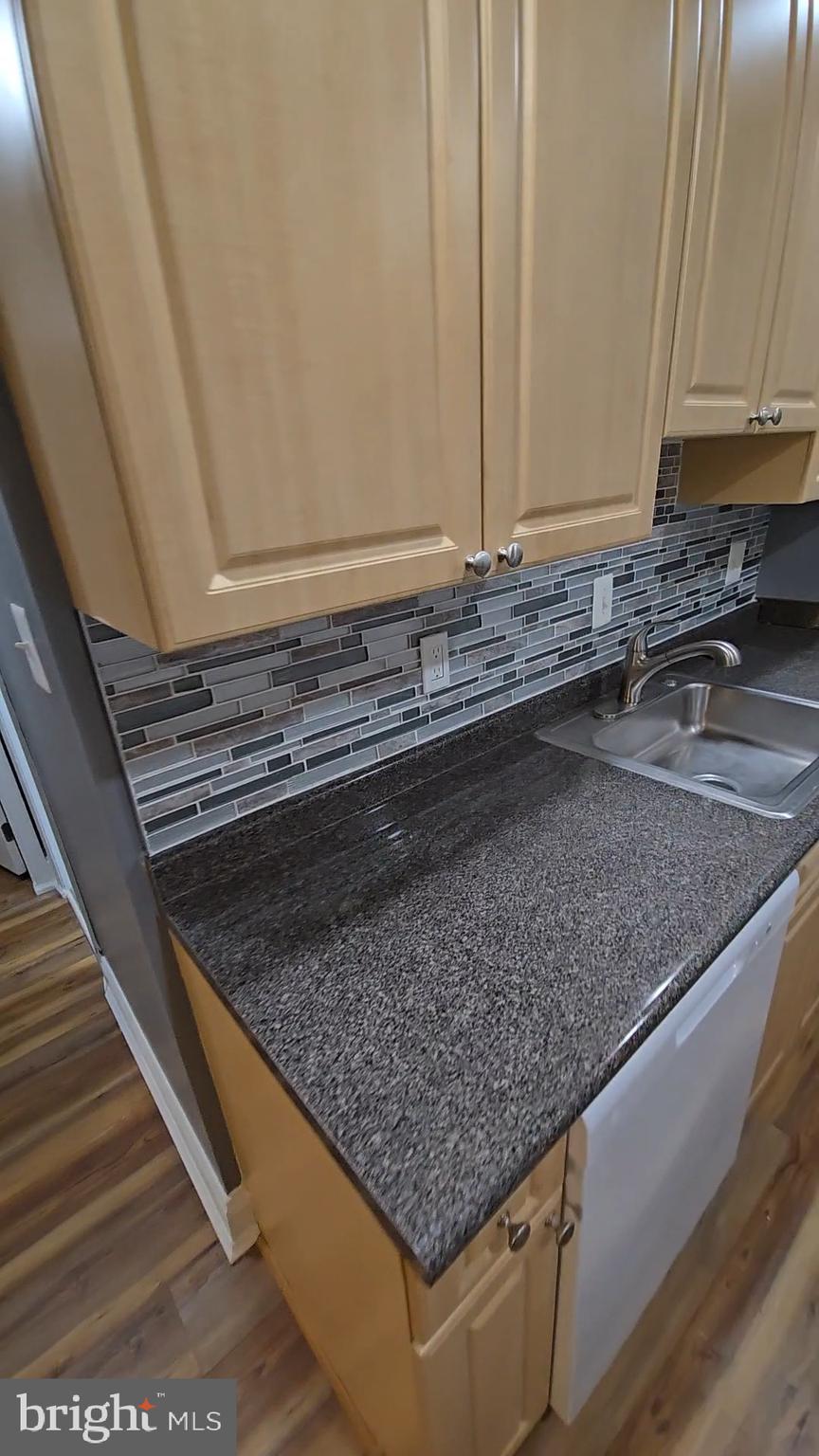 THE FAIRMONT 1009 CONDO - Residential