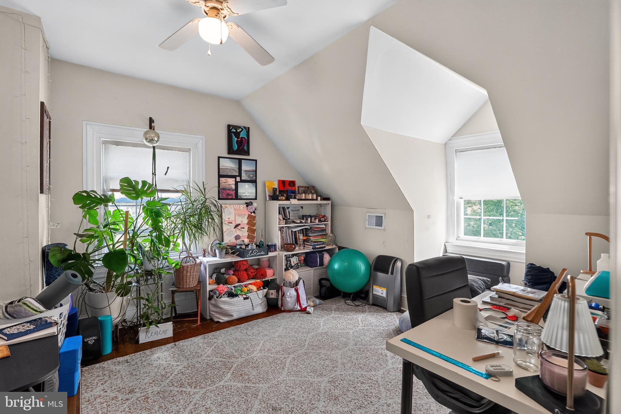YEADON - Residential