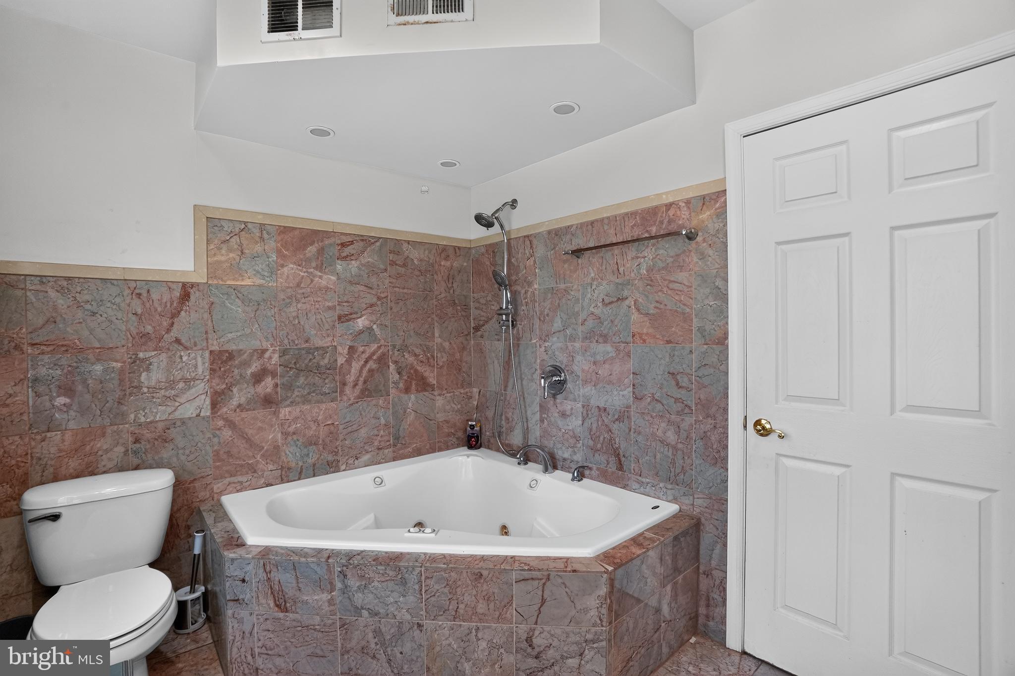 YEADON - Residential