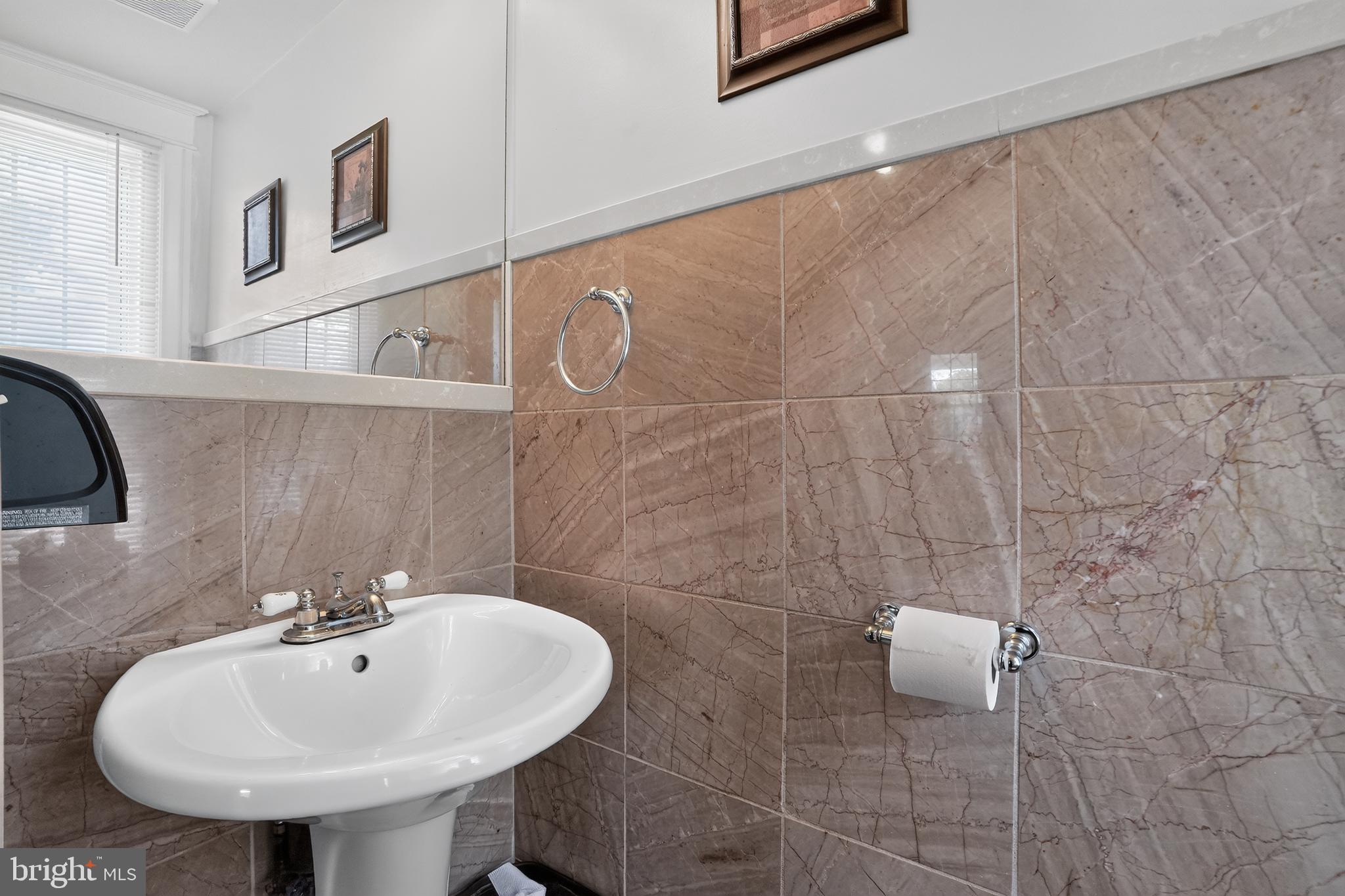 YEADON - Residential