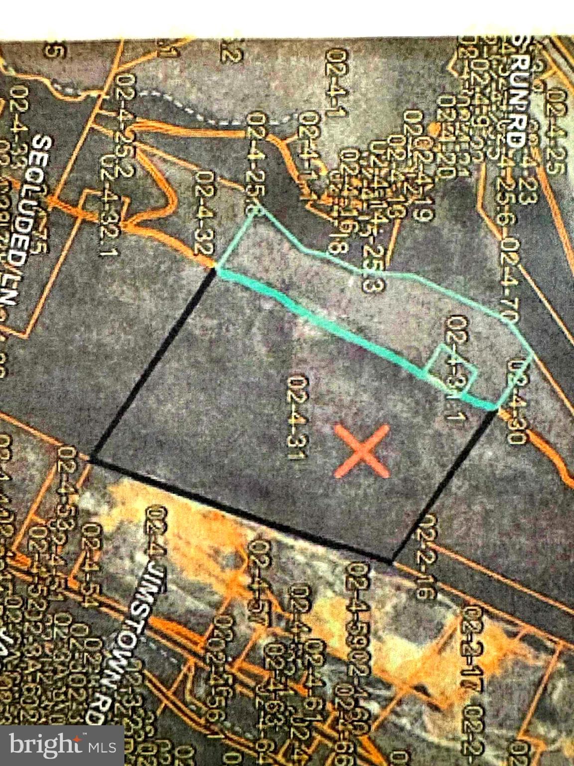 35+/- acres in the woods and most recently used for buffer and some hunting. Seller to have property surveyed to determine accurate acreage.  Buyer to perform their own due diligence regarding utilities and intended use. Property is being sold strictly AS-IS and will convey by Special Warranty Deed. Seller will only pay half of the transfer tax. Mineral rights may be retained or just restricted use TBD.  Seller may add restrictions depending on parcel proximity to the US Silica plant.
Parcel ID 33020004003100000000