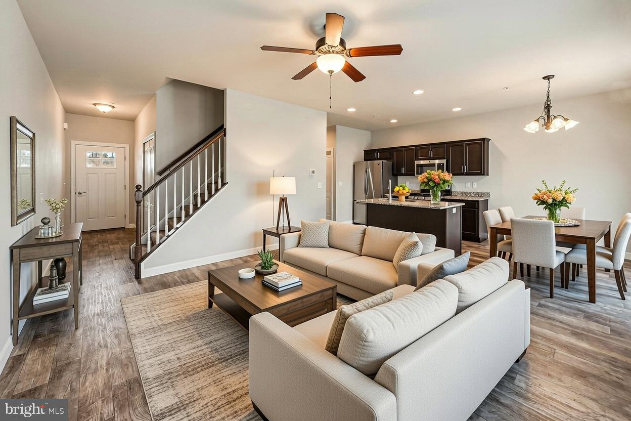 WOODLAND HILLS - Residential
