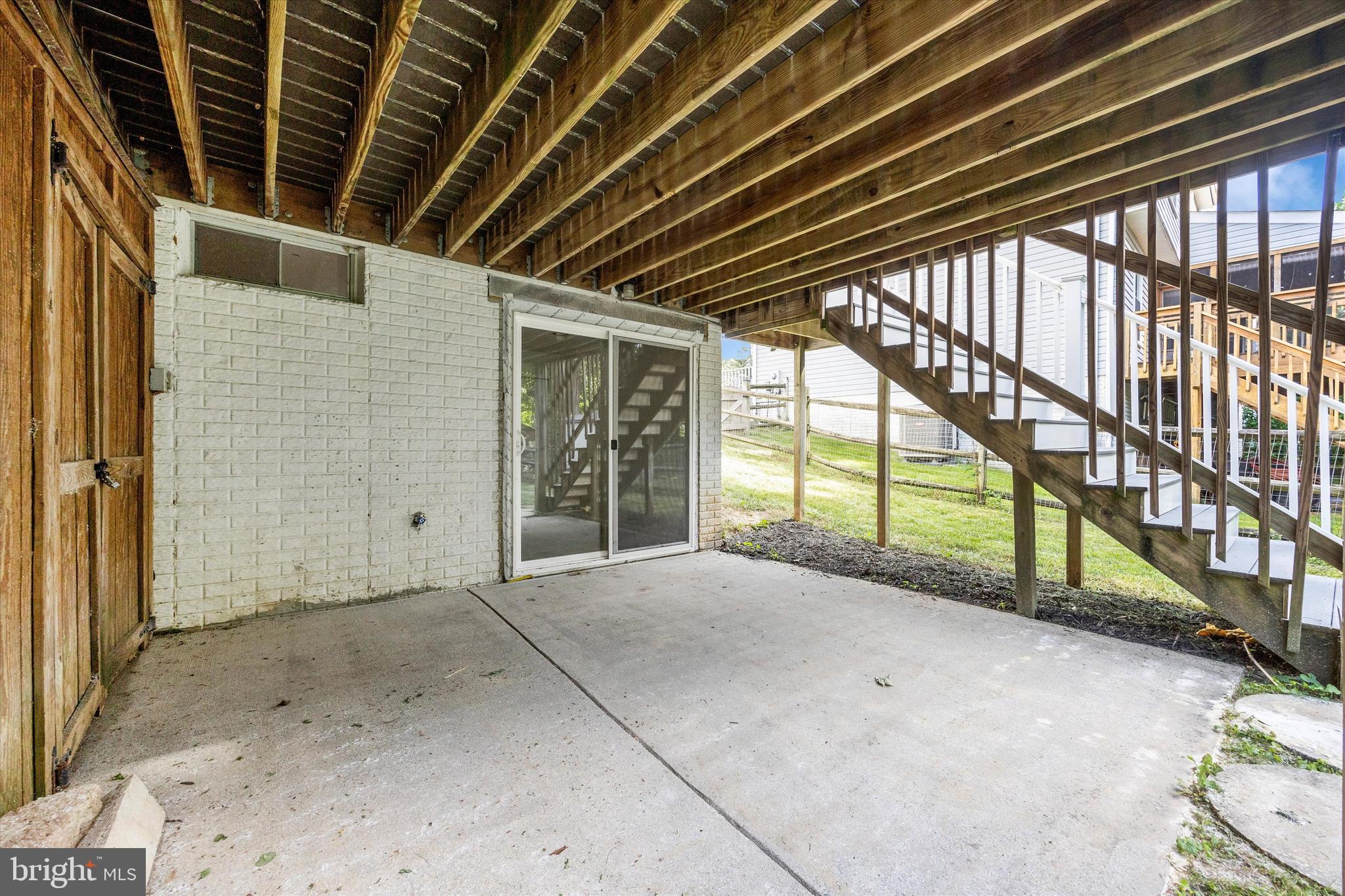 ROBIN MEADOWS - Residential