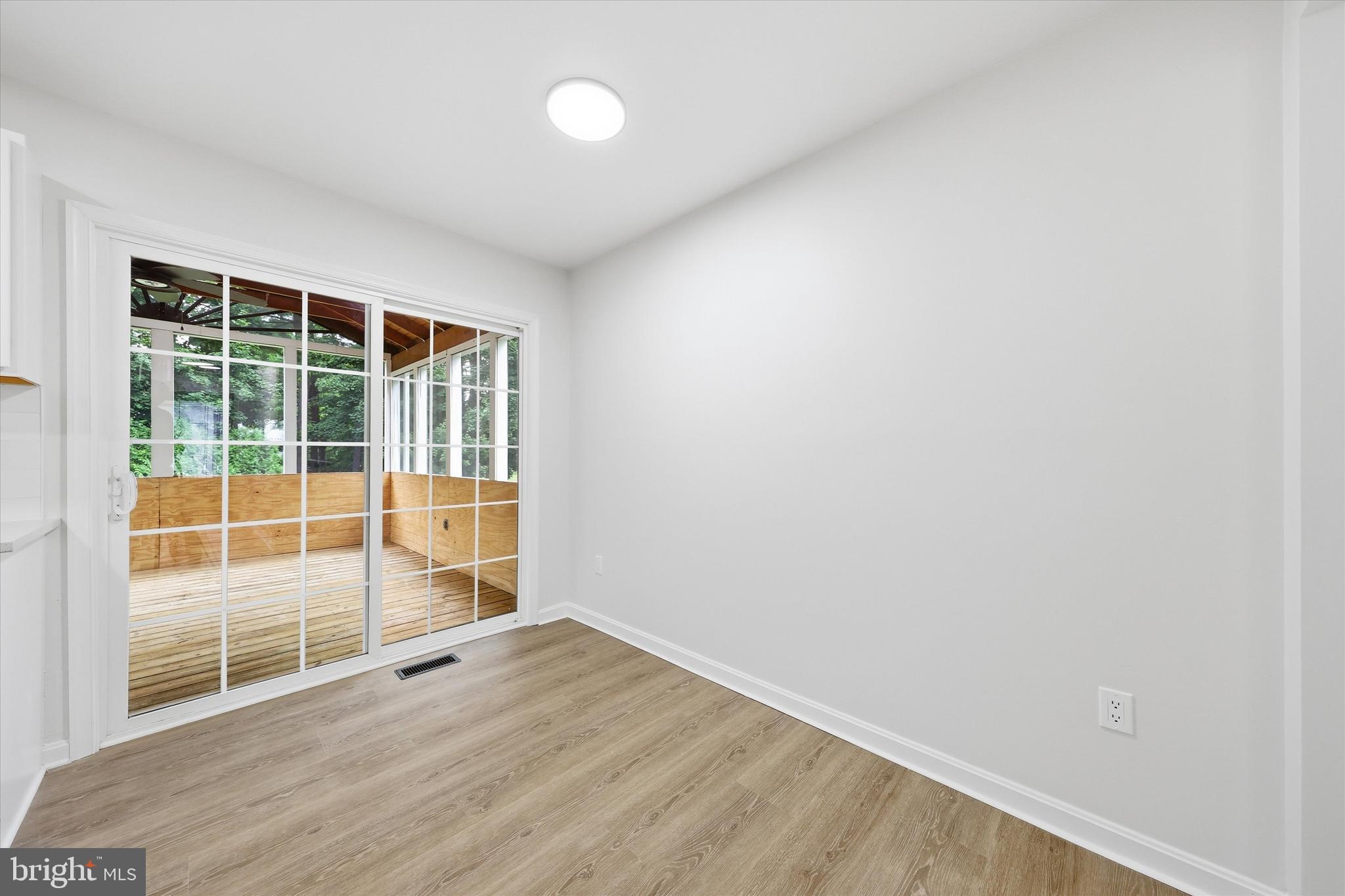 ROBIN MEADOWS - Residential