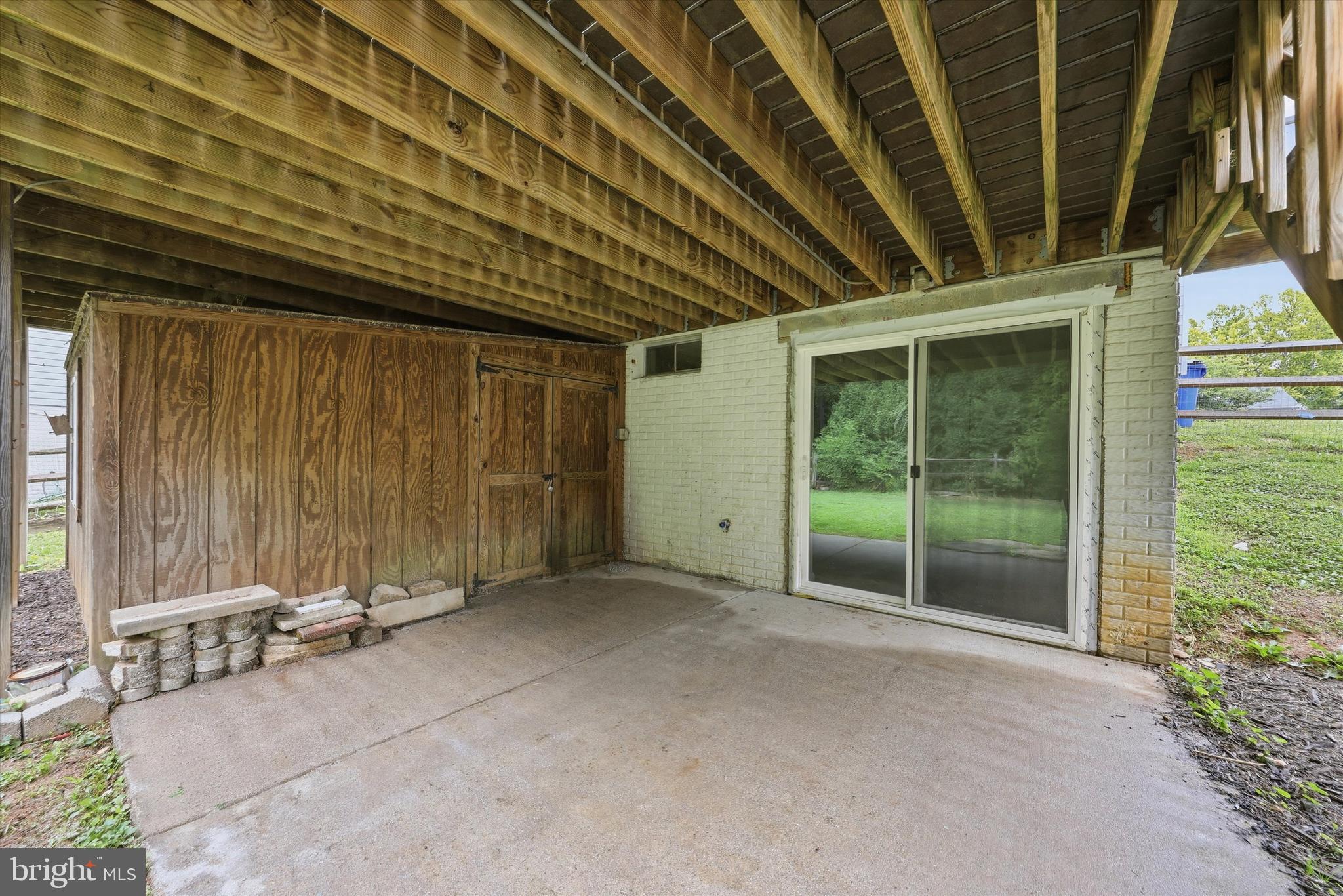 ROBIN MEADOWS - Residential