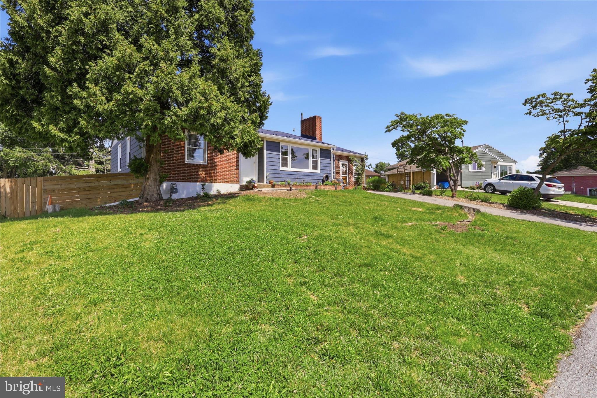 GREENBERRY HILLS - Residential