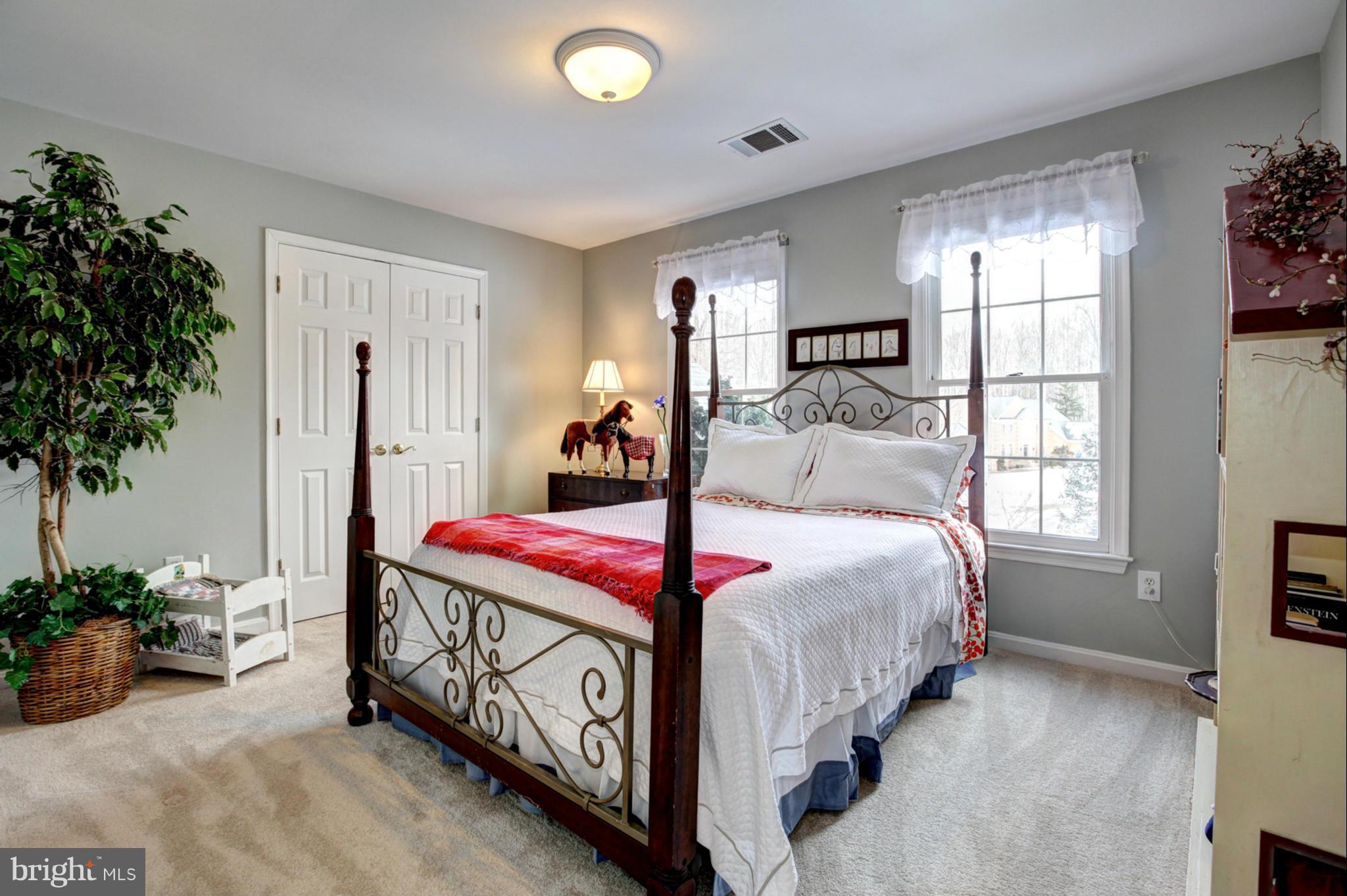 SPRING MEADOWS - Residential