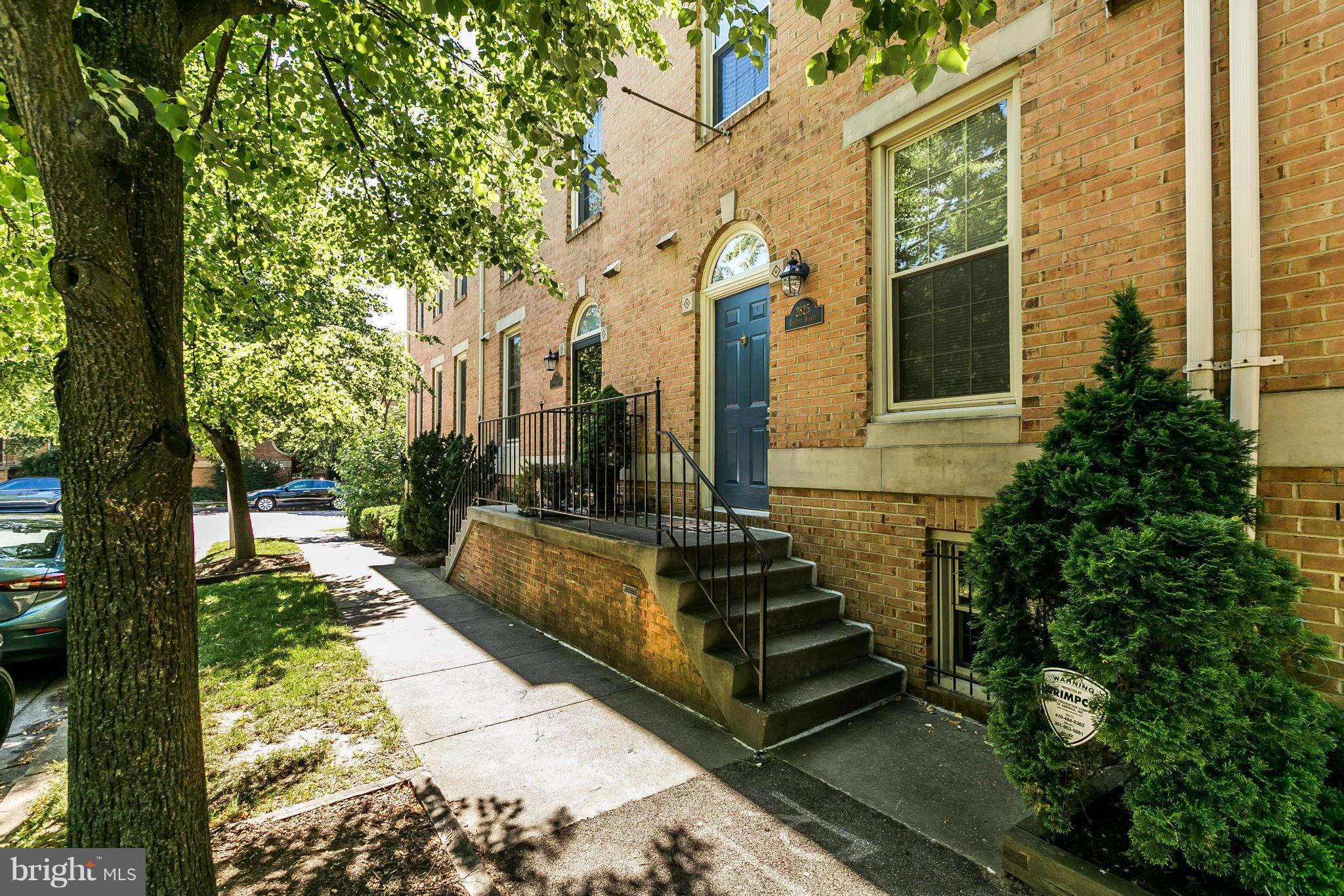 Well-maintained 1500+ sf sun-filled Canton twnhme is 1 block from the water and across the street from the courtyard park! Interior feats incld a recently renovated Kit, LR w/ fp, hdwd flrs thruout Main Level and a fully finished basement w/ a full bath & plenty of storage.  Exterior assets incld assigned off-street parking, a fabulous rear wood deck and a quaint fenced rear yard! Move-in ready!