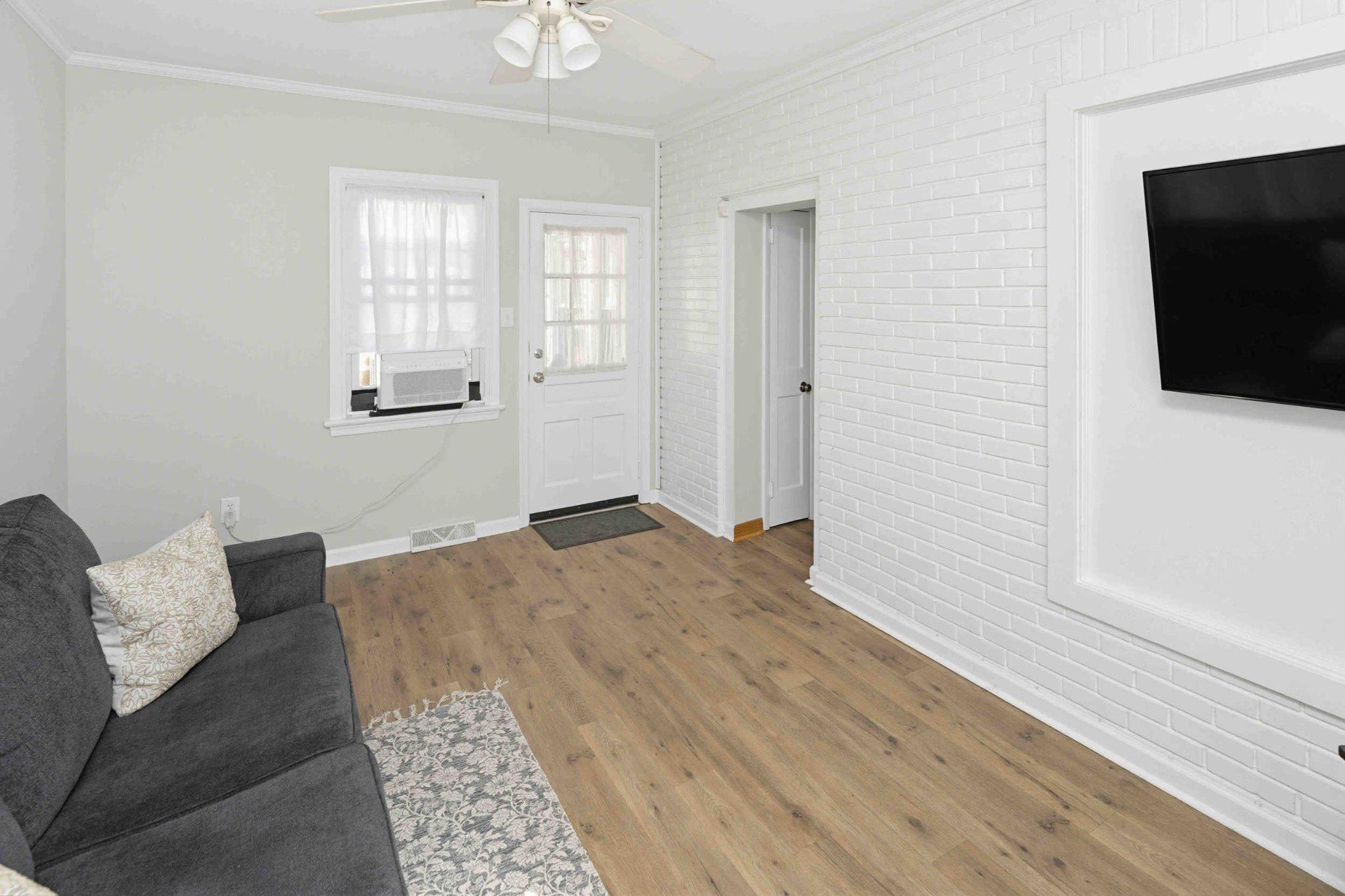 EAST ORELAND - Residential
