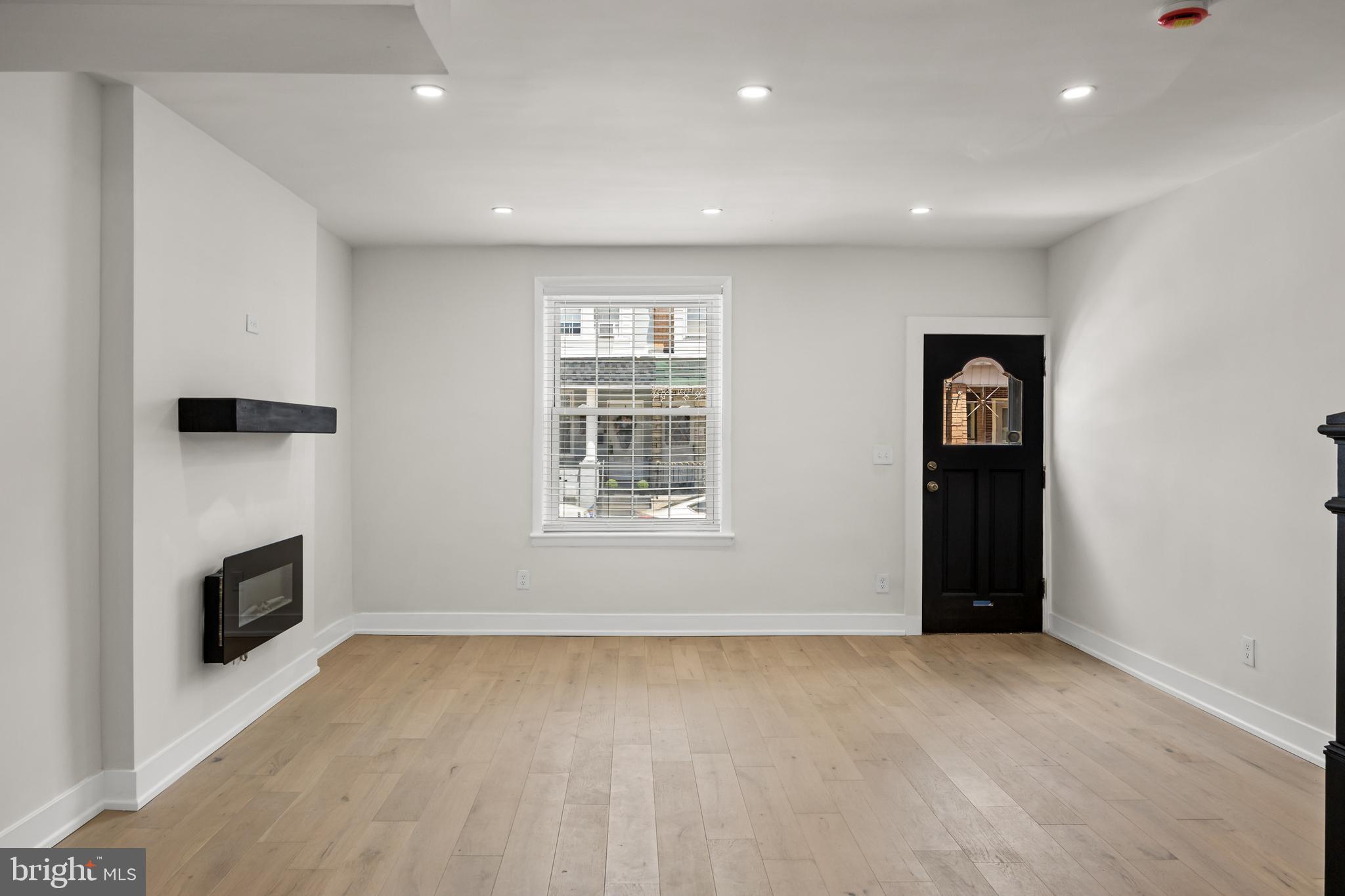 PORT RICHMOND - Residential